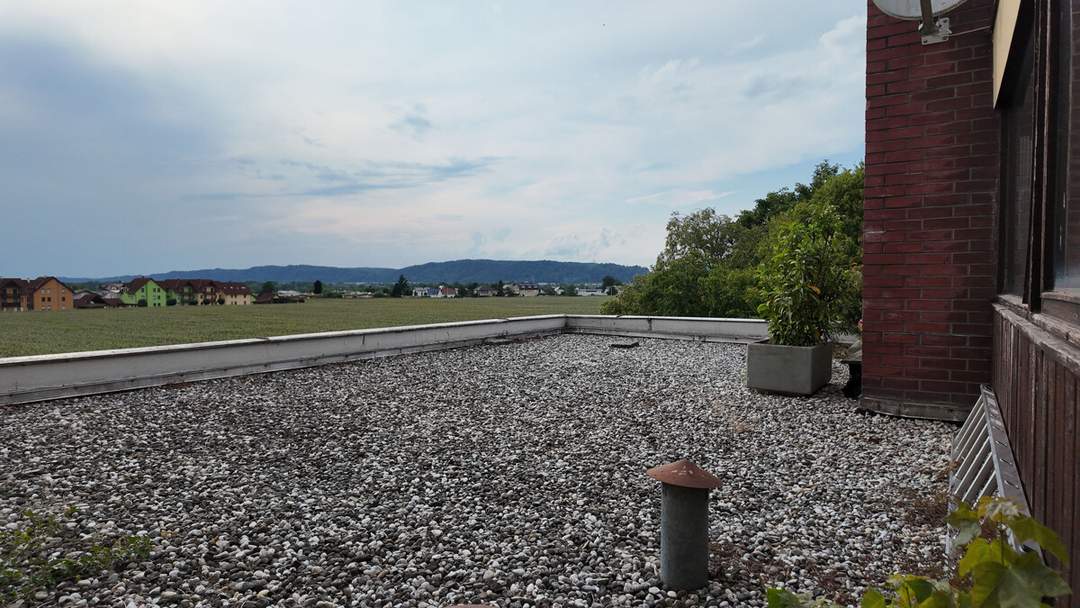 „Traumhafte Maisonette mit Dachterrasse – Ihr neues Zuhause über den Dächern“