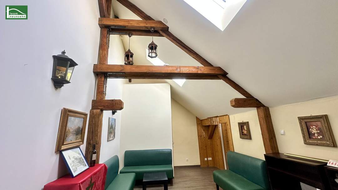 Representatives Büro im Zentrum mit großer Terrasse