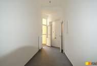 Sanierte 2 Zimmer-Altbauwohnung mit Balkon