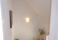 Vielseitiges Einfamilienhaus mit separater Wohneinheit, großzügigen Nebengebäuden &amp; Pool