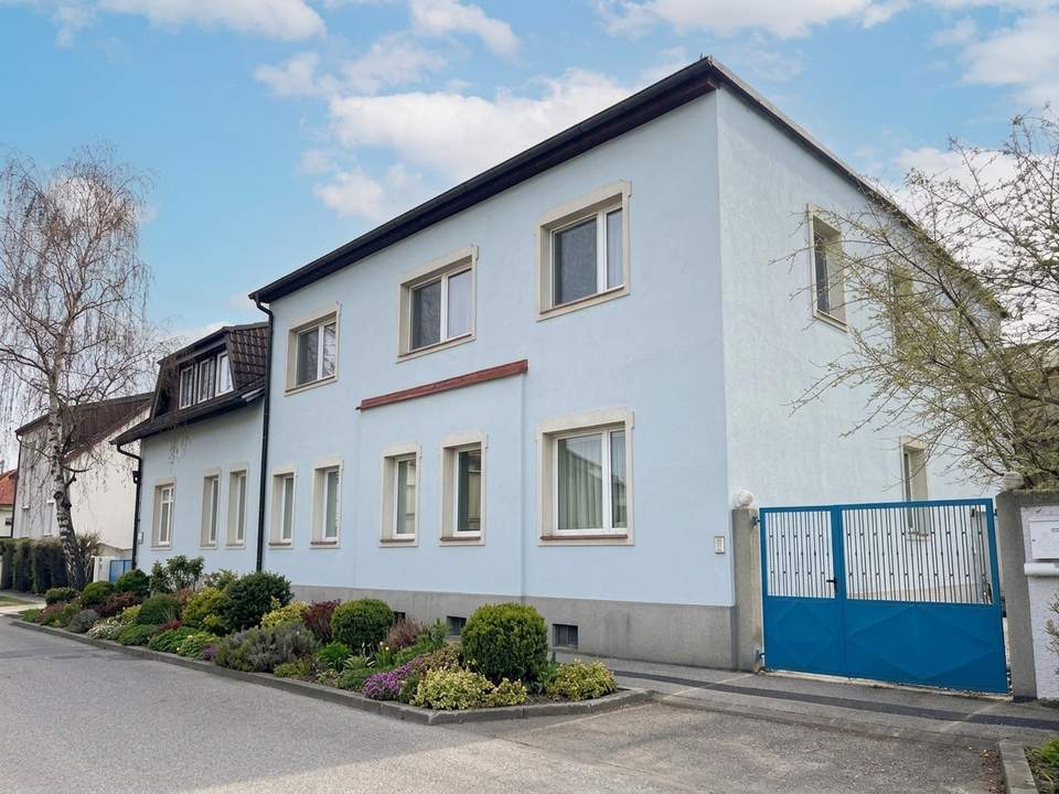 Attraktives Anlageobjekt in Wr. Neustadt - 3 eigenständige Wohnungen auf 1.004 m² Grundstück