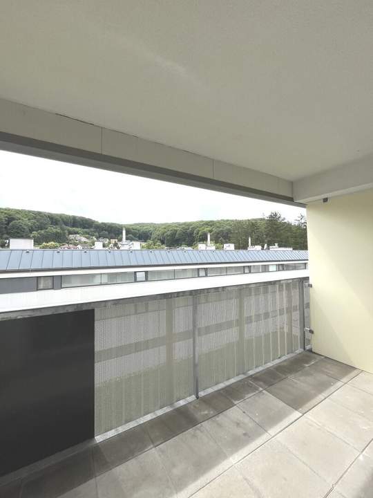 Helle Garconniere mit Loggia in Purkersdorf!