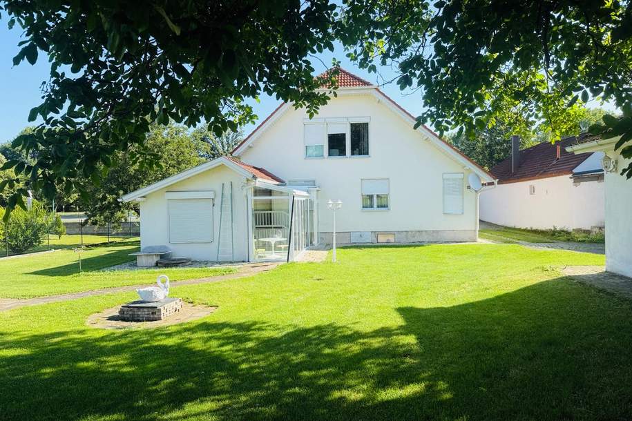 Villa mit Wintergarten und Nebengebäude, Haus-kauf, 399.999,€, 2474 Neusiedl am See