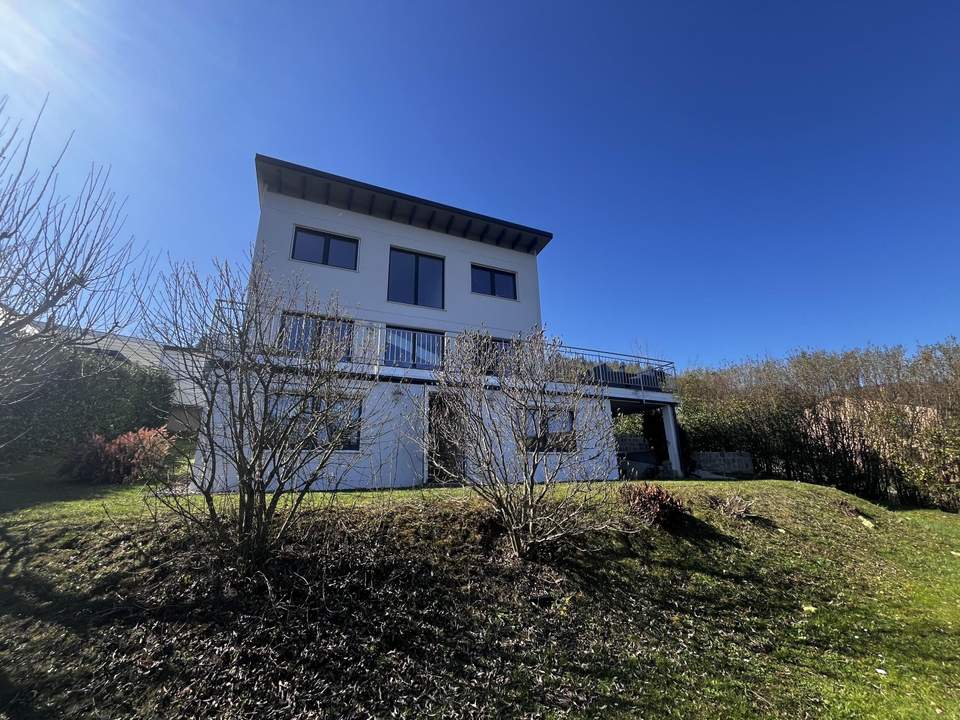 "Traumhaus mit herrlichem Ausblick"
