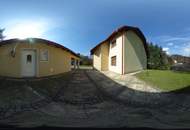 Schönes Einfamilienhaus mit großzügigem Grundstück und Nebengebäude