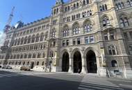UNBEFRISTET - <> Repräsentative 7-Zimmer Altbauwohnung mit Blick auf das Rathaus – ca. 300 m² in bester Innenstadtlage - auch ideal als Büronutzung