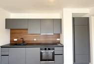 2-Zimmer-Wohnung mit moderner Küche, Balkon und Lift