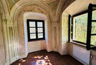 Ca. 3000 m² weitläufiges und stilvoll gestaltetes Gartenareal mit Terrassen, Pavillon und exklusiven Rückzugsbereichen – ideale Kulisse für Events, Kundentermine oder Outdoor-Inszenierungen.