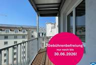 Im Dachgeschoßausbau: 3-Zimmerwohnung mit Balkon in U-Bahn-Nähe