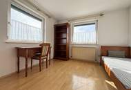 Gepflegtes Wohnhaus mit großem Grundstück in Wels Oberthan