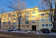 Schöne 2-Zimmer-Wohnung im 3. Stock in der Gersthofer Straße