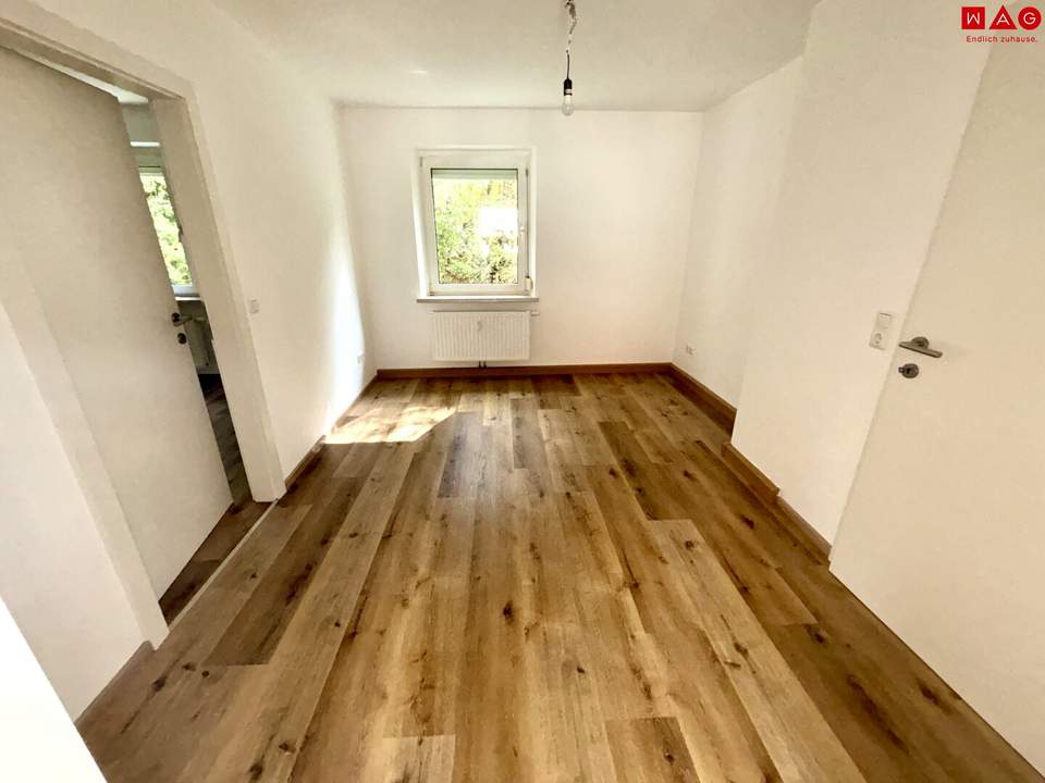 Gemütliches Familiendomizil nach hochwertiger Sanierung ab sofort bezugsbereit: 4-Zimmer-Wohnung mit individuellem Gestaltungspotenzial und modernem Ambiente im grünen Steyr-Münichholz!