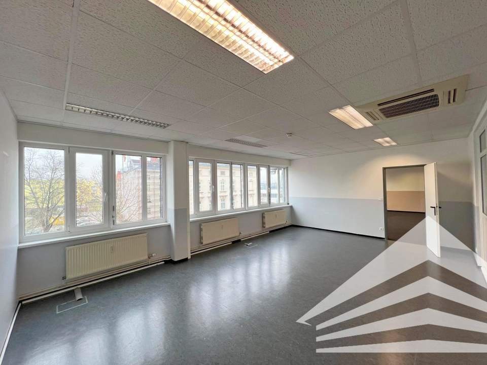 250 M² Bürofläche mit Parkplätzen im Paul Hahn Center!