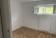 Voll vermietetes Wohn- &amp; Geschäftshaus mit 2 Wohnungen, Gewerbe &amp; 6 Stellplätzen!