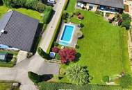 Baugrundstück ohne Bauzwang mit Pool in ruhiger Wohnlage