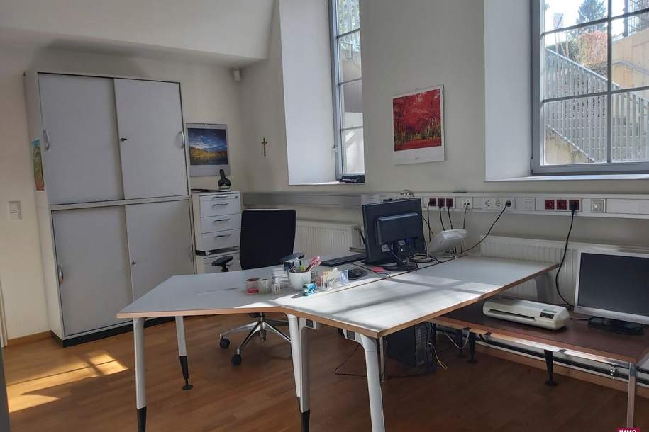 Helles Büro mit 2 separaten Räumen, Teeküche und optionalen Möglichkeiten, Gewerbeobjekt-miete, 825,00,€, 1130 Wien 13., Hietzing