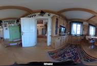 Zeitlose Eleganz - Villa mit Parkgarten und Nebengebäuden