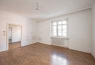 ++NEU++ 3-Zimmer Altbau-Wohnung (sanierungsbedürftig) mit viel Potenzial!