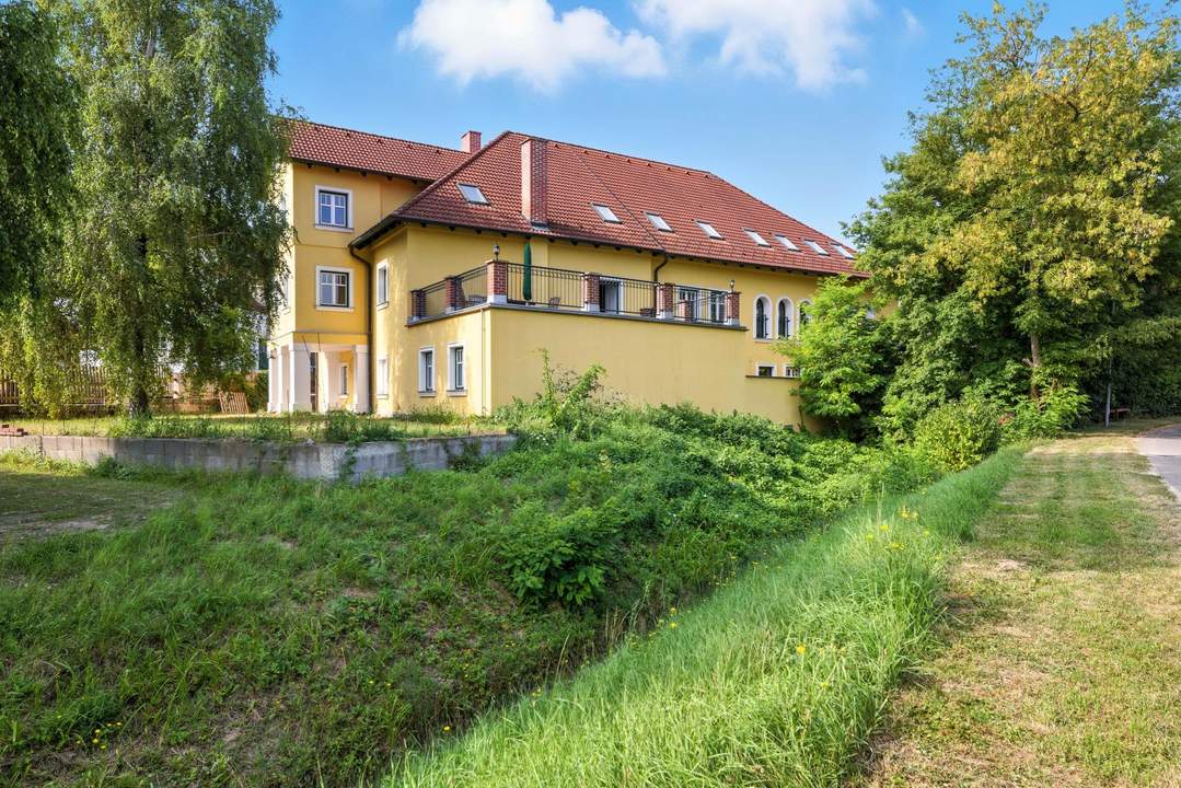 Rural idyll, history, and tons of potential: FORMER MILL – NOW A HOME OF A SPECIAL CLASS!