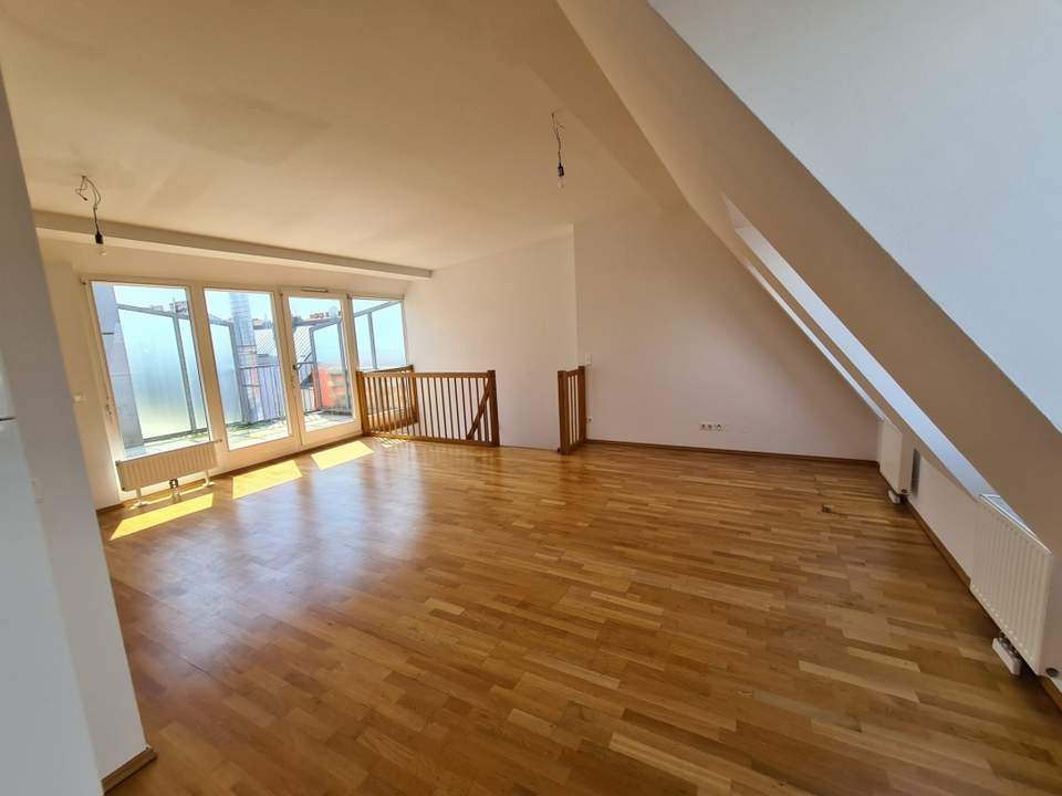 3-Zimmer--Maisonette mit Terrasse beim Reumannplatz!