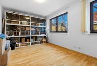 "Großzügige 215 m² Wohnung mit 35 m² Terrasse in Innenhoflage!"