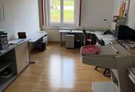 Bürogebäude nahe Haubiversum – Arbeiten mit Ötscherblick