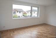 Lichtdurchflutete Doppelhaushälfte - Erstbezug mit Garten, Balkon und Carport