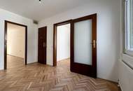 PARADIESISCH VIEL PLATZ FÜR FAMILIEN ODER STUDIERENDE - 5-ZIMMER-WOHNUNG MIT GROSSER LOGGIA