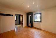 Einfamilienhaus Baujahr 2006 in toller Lage! Völlig unterkellert, Carport, schöner Garten mit Pool!