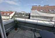 UNBEFRISTETE große 5 Zimmer im frisch ausgebauten Dachgeschoss mit DG-Terrasse!