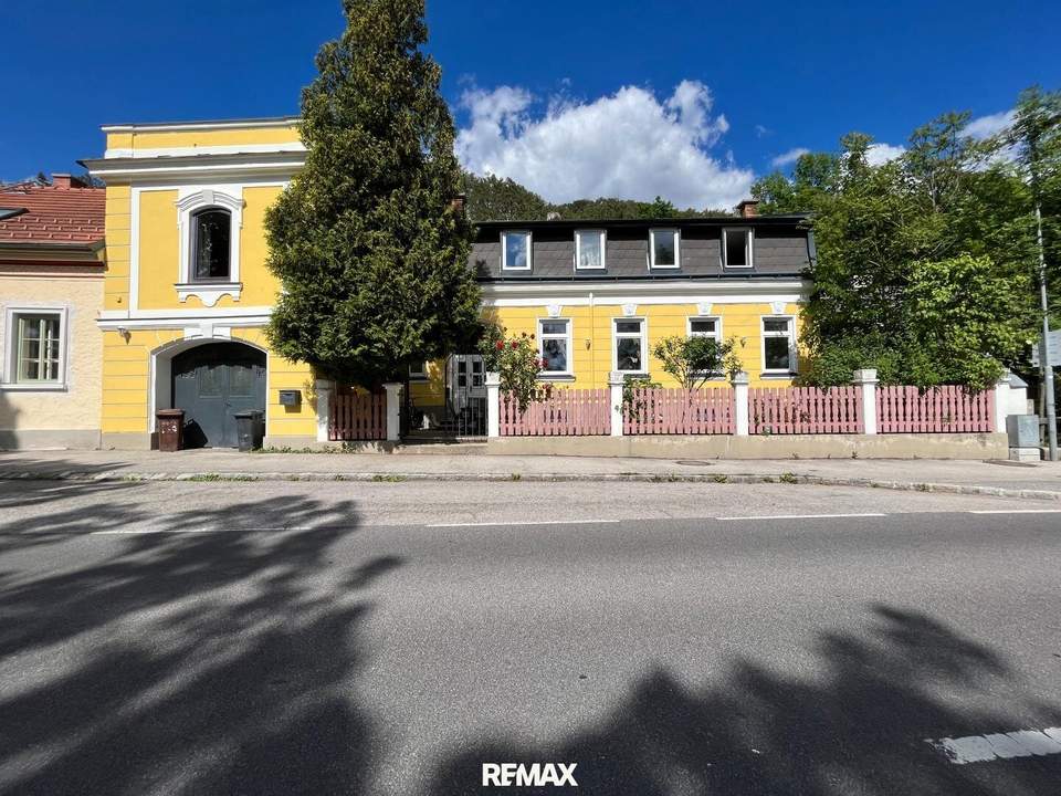 Großzügiges Haus mit vielen Besonderheiten!
