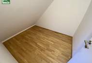 Lichtdurchflutete Dachgeschosswohnung mit moderner Ausstattung und Einbauküche - ab sofort beziehbar!