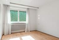 Bestlage mit Ausblick: Dieser hervorragend gelegene Bungalow begeistert durch seine exklusive Position und einen unvergleichlich schönen Fernblick!