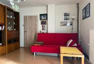 Solides Einfamilienhaus mit Entwicklungspotenzial in ruhiger Lage in Weitendorf