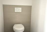 Herrlich helle Familienwohnung mit zwei Balkonen, schönem Badezimmer mit Badewanne-Zentrumsnähe, in 8020 Graz zu mieten!