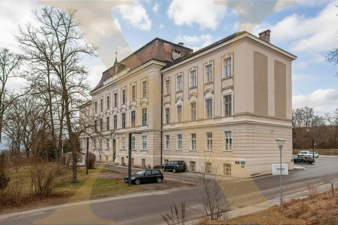 Sanierung nach Mieterwunsch! Praktische Büro-/Praxisfläche in Top-Lage von Melk zu vermieten!