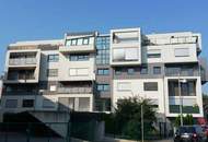 Hell, grün, ruhig und uneinsehbar + Tiefgaragenplatz = Perfekt!!