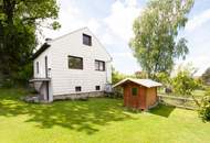 ***Gepflegter Bungalow mit traumhafter Aussicht nahe dem Ortszentrum***