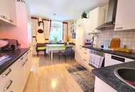 KAPITALANLAGE in PRESSBAUM: Charmantes Haus mit großem Pool