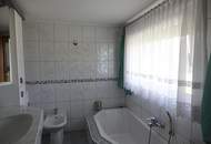 Viel Platz, viele Möglichkeiten, großes Grundstück!