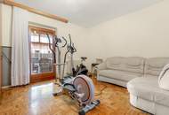 Sonniges Einfamilienhaus mit Pool, großem Keller & Ausbaupotenzial