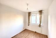 Familienhit! 4 Zimmer Dachgeschoßwohnung + Terrasse ohne Dachschrägen - 3 Bedroom apartment+ terrace NEUER PREIS