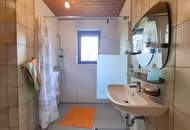 Mehrparteienhaus mit drei Wohneinheiten