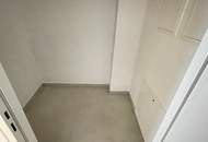 UNBEFRISTETE 3 Zimmer Neubau mit Loggia