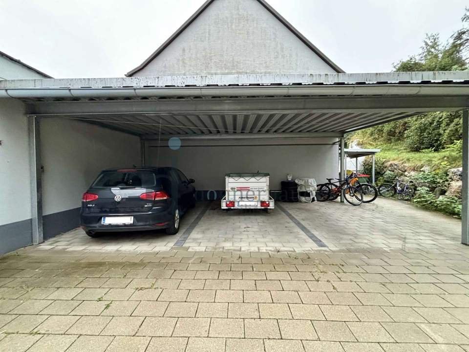 Carportstellplätze im Zeltweger Zentrum zu vergeben!