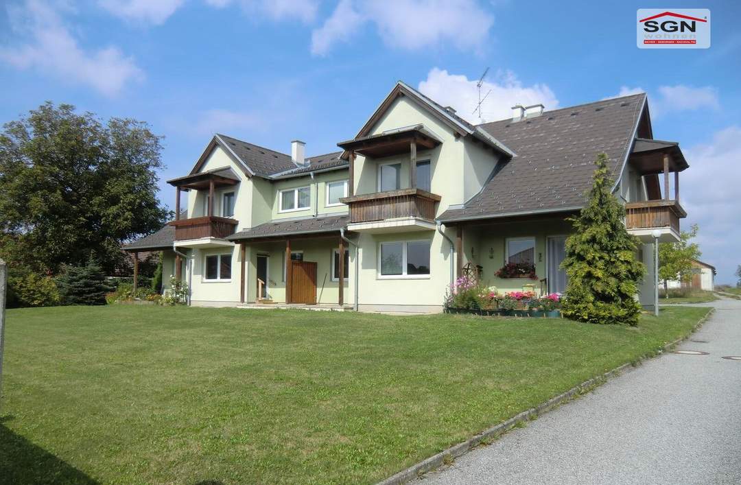 Dachgeschosswohnung mit Balkon in Langau