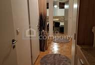 Großzügige Wohnung in bester Lage - Perfekt für Familien! 3 Zimmer, Balkon & top Ausstattung (inkl.Möbel) für nur 195.000€! Viele freie Parkplätze in Hof!