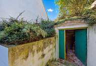 Liegenschaft mit mehreren Nebengebäuden und drei Weinkellern sowie ca. 1.271 m² Grund!