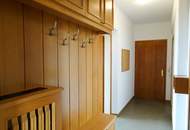 Wohnhaus am Ortsrand (fast Einzellage) mit Doppelgarage