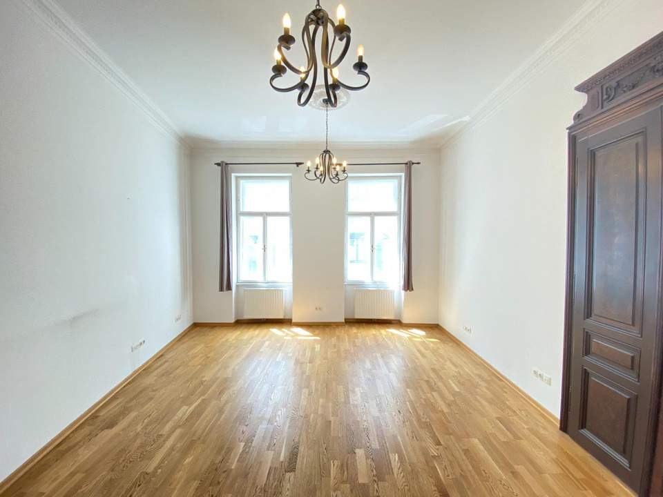 Helle 6 Zimmer Wohnung/Ordination/Büro/Praxis nahe des Parlaments!